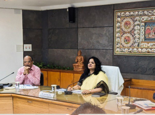 Chief Secretary Anu Garg Chairs Review Meeting on Odisha Governance Priorities